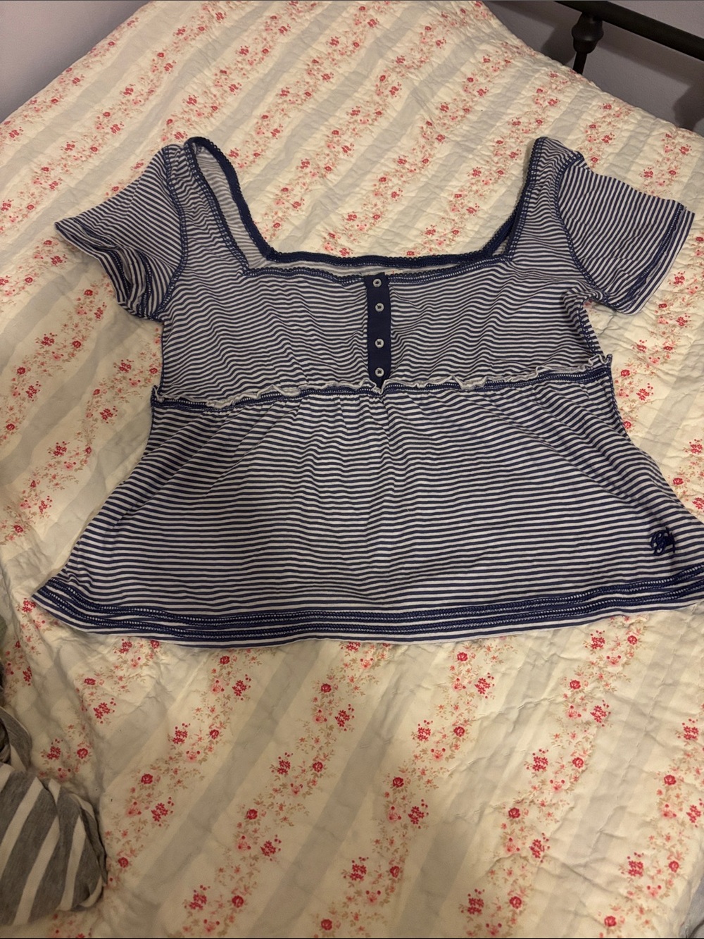 BDG Navy and White Striped Square-Neck Crop Top elastic at ruffle at bust XL